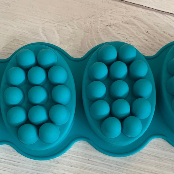 Silicone Massage Bar Soap Mold- GUC - Picture 2 of 5